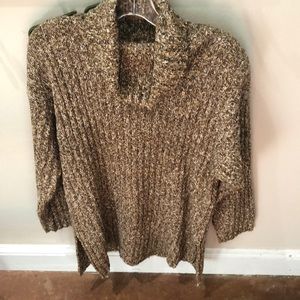 Scoop neck sweater